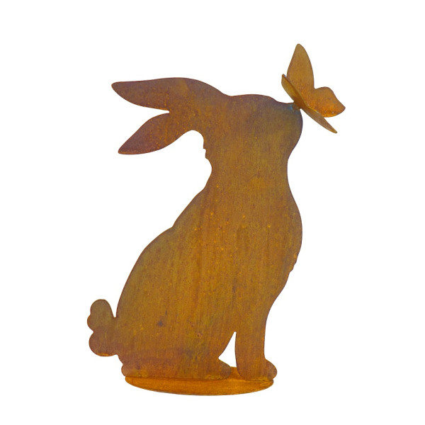 Edelrost Hase sitzend mit Schmetterling