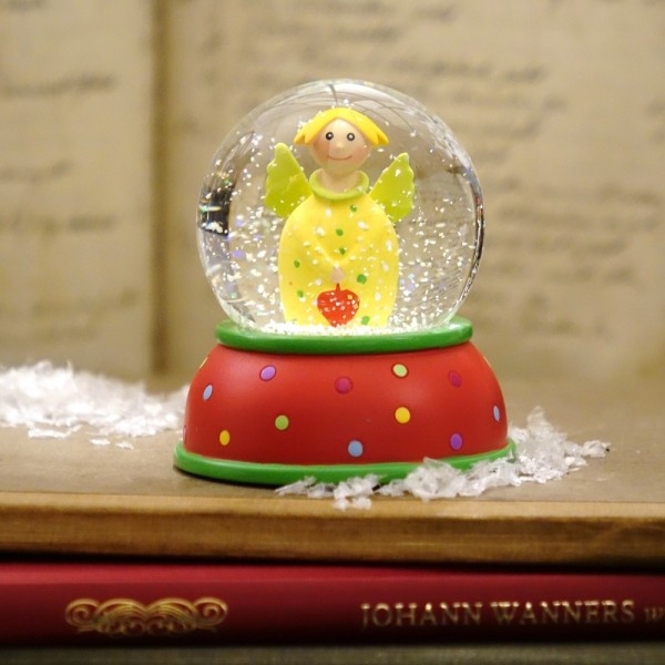 Schneekugel Engel Lotta gelb mit Glitter und Schnee