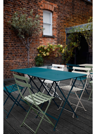 Fermob Bistro Tisch quadratisch Acapulcoblau