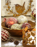 Nostalgischer Christbaumschmuck rot und gold